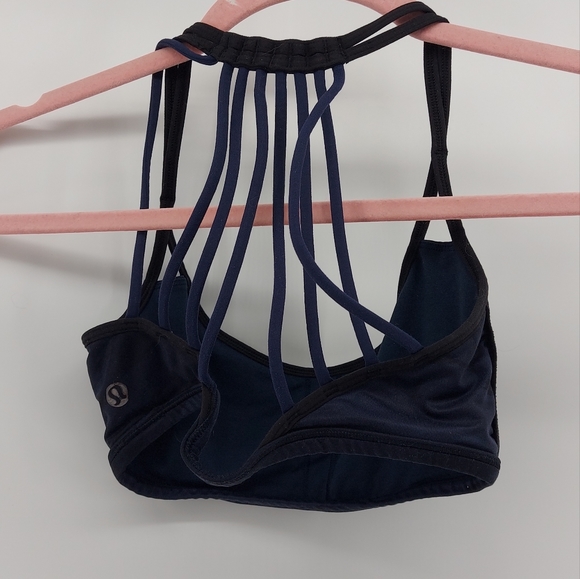 Lululemon Athletica strappy sports bra - Picture 4 of 5